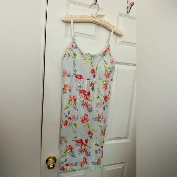 NWT Motherhood Maternity Floral Nursing Nightgown in Light Blue With Lace Trim - Picture 2 of 9